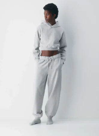 Sweat-shirt à capuche court en molleton douillet